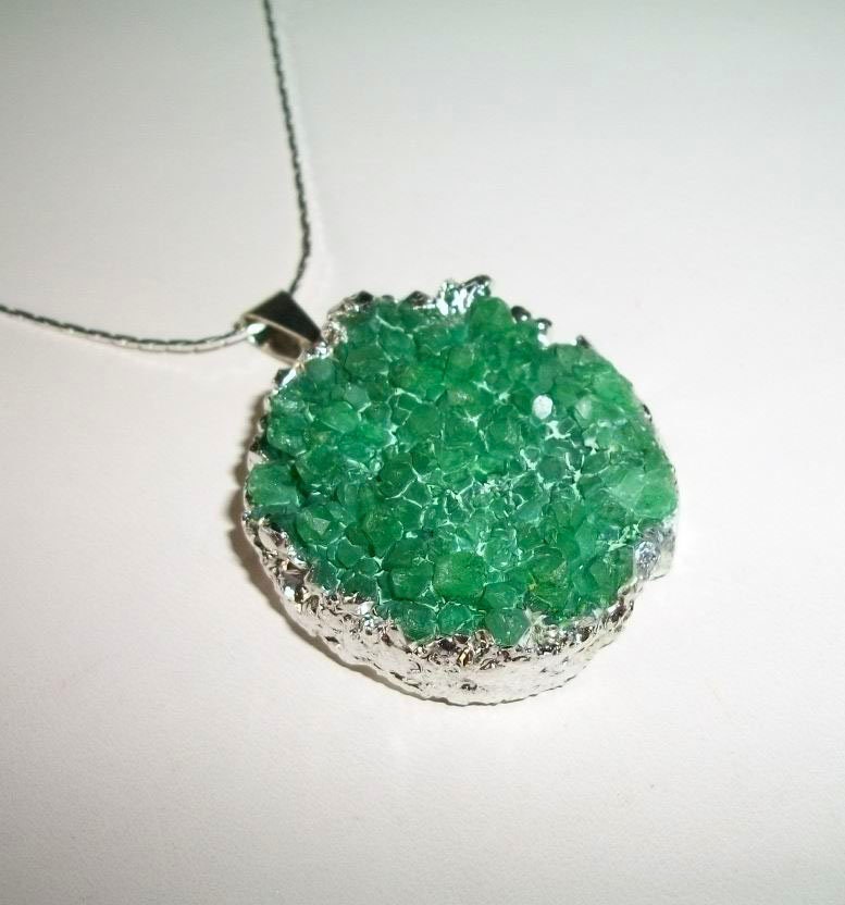 Artistic Musical Sexual Bi-Sexual Gancanagh – Pretty Green Druzy Pendant